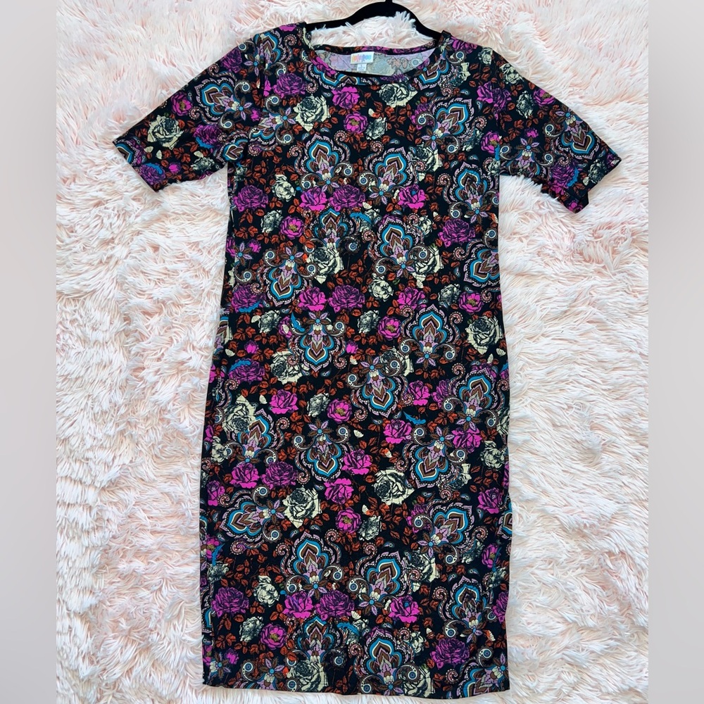 LuLaRoe Julia Paisley Dress size Large